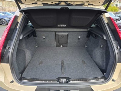 2025 Volvo XC40 Plus Bright Theme