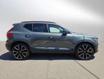 2024 Volvo XC40 Ultimate Bright Theme