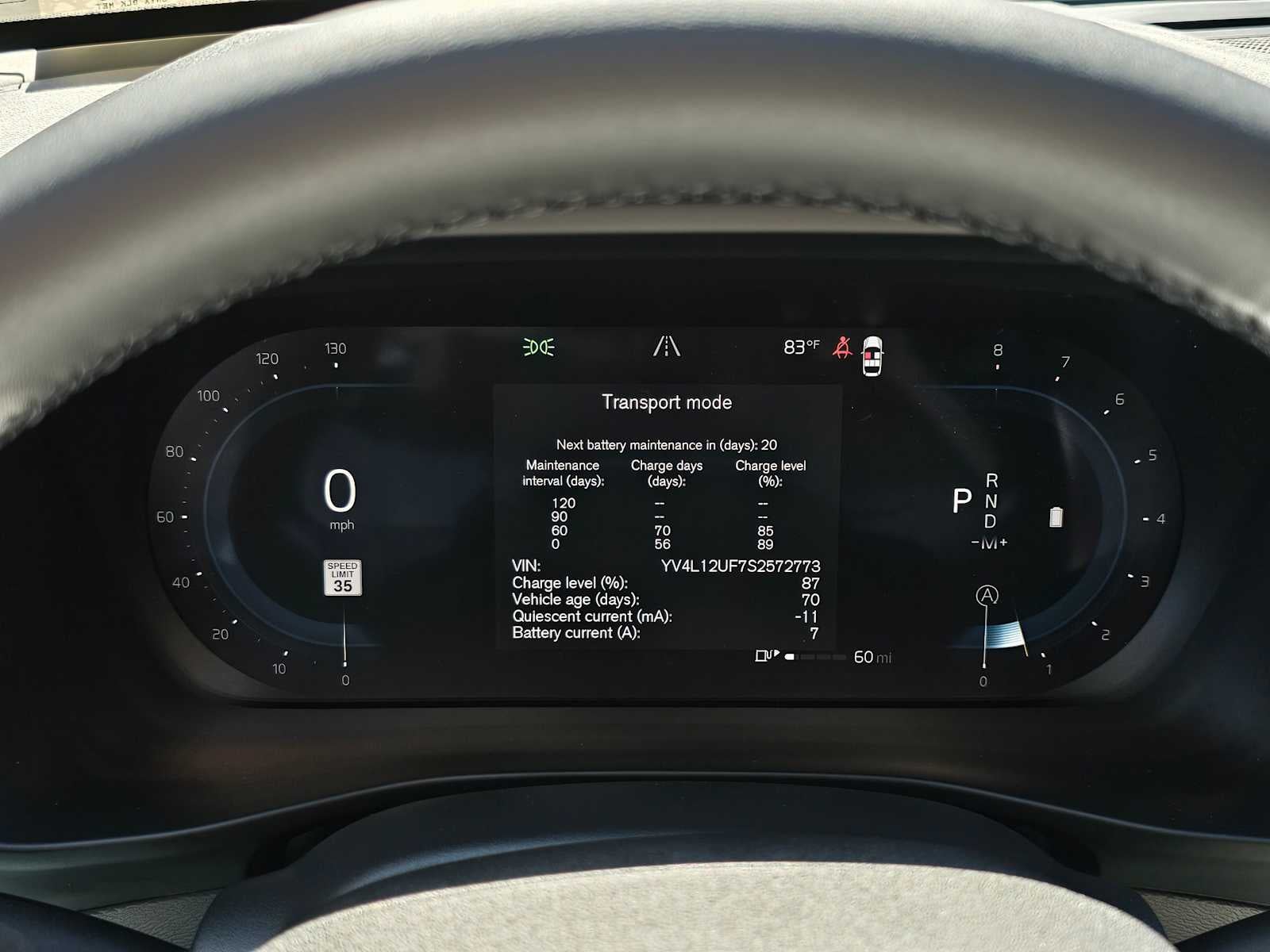 2025 Volvo XC40 Ultra Bright Theme