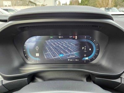 2025 Volvo XC40 Ultra Bright Theme