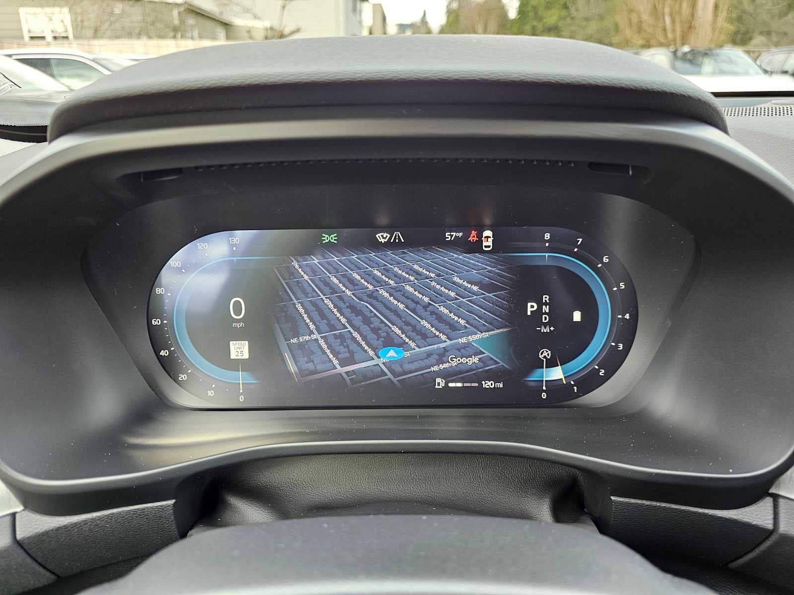 2025 Volvo XC40 Ultra Bright Theme
