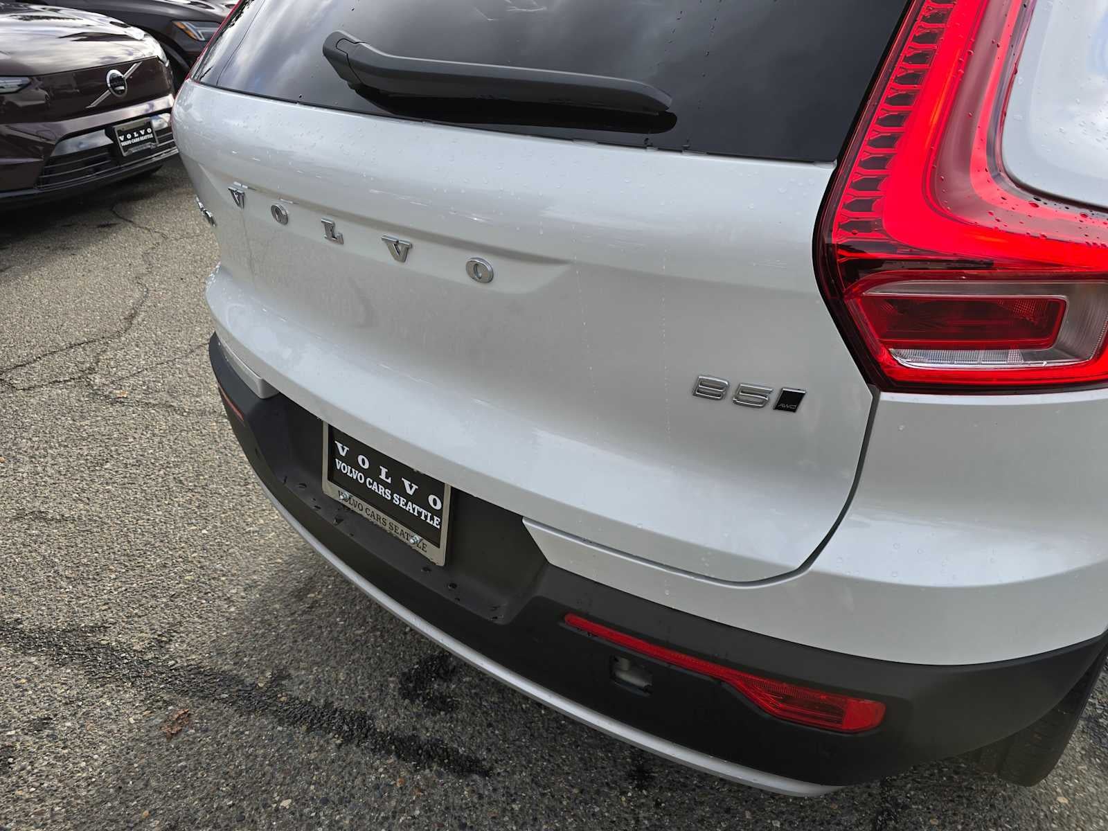 2025 Volvo XC40 Core Bright Theme