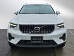 2025 Volvo XC40 Core Bright Theme