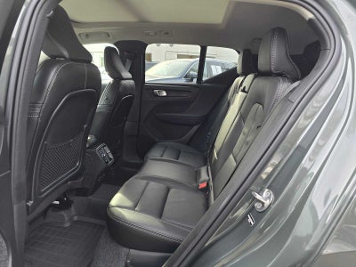 2026 Volvo XC40 Core
