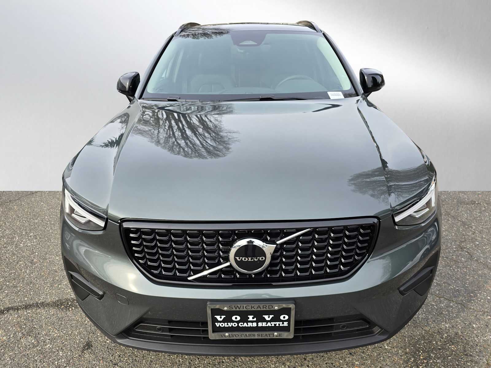 2026 Volvo XC40 Core