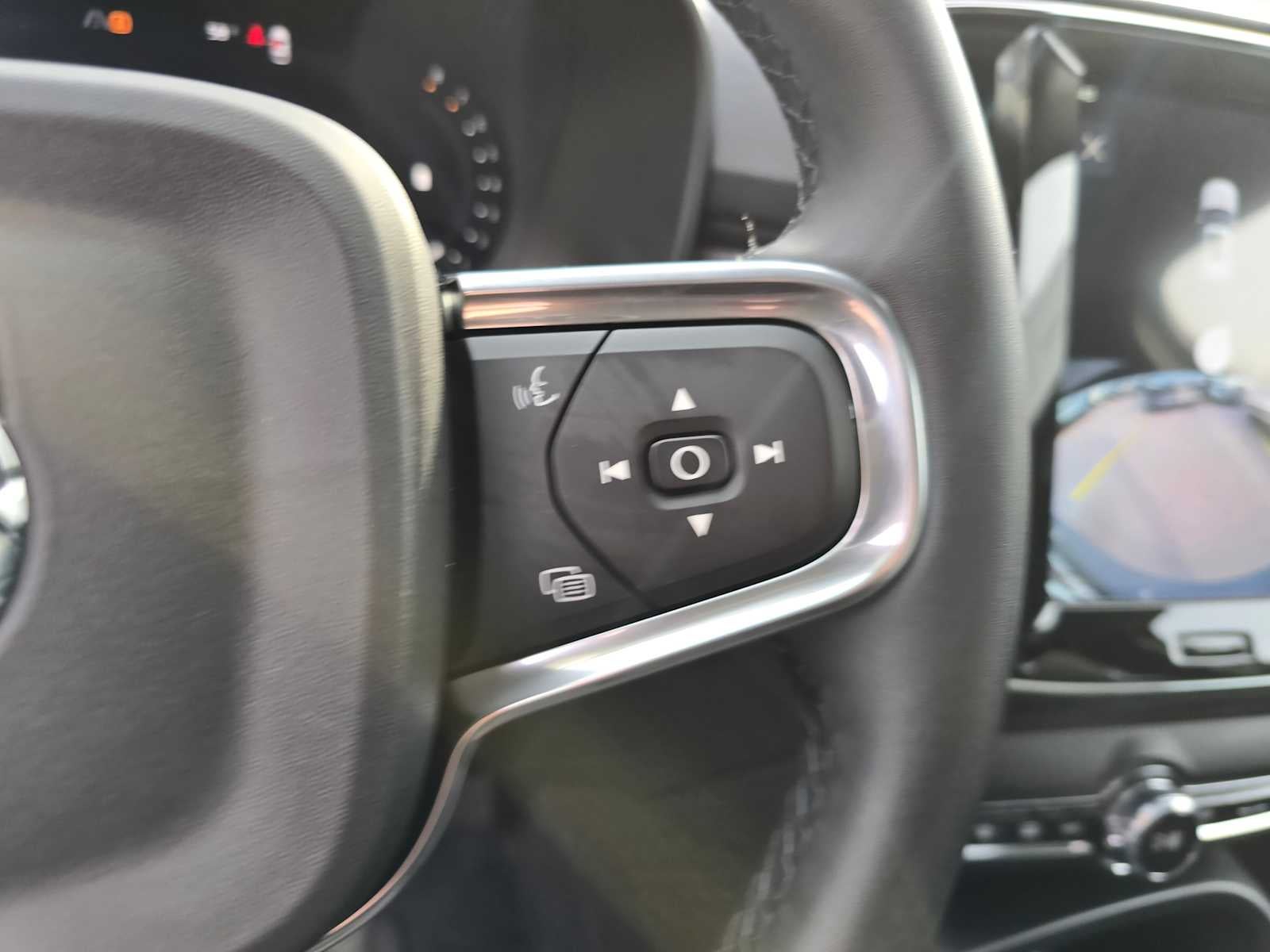 2026 Volvo XC40 Core