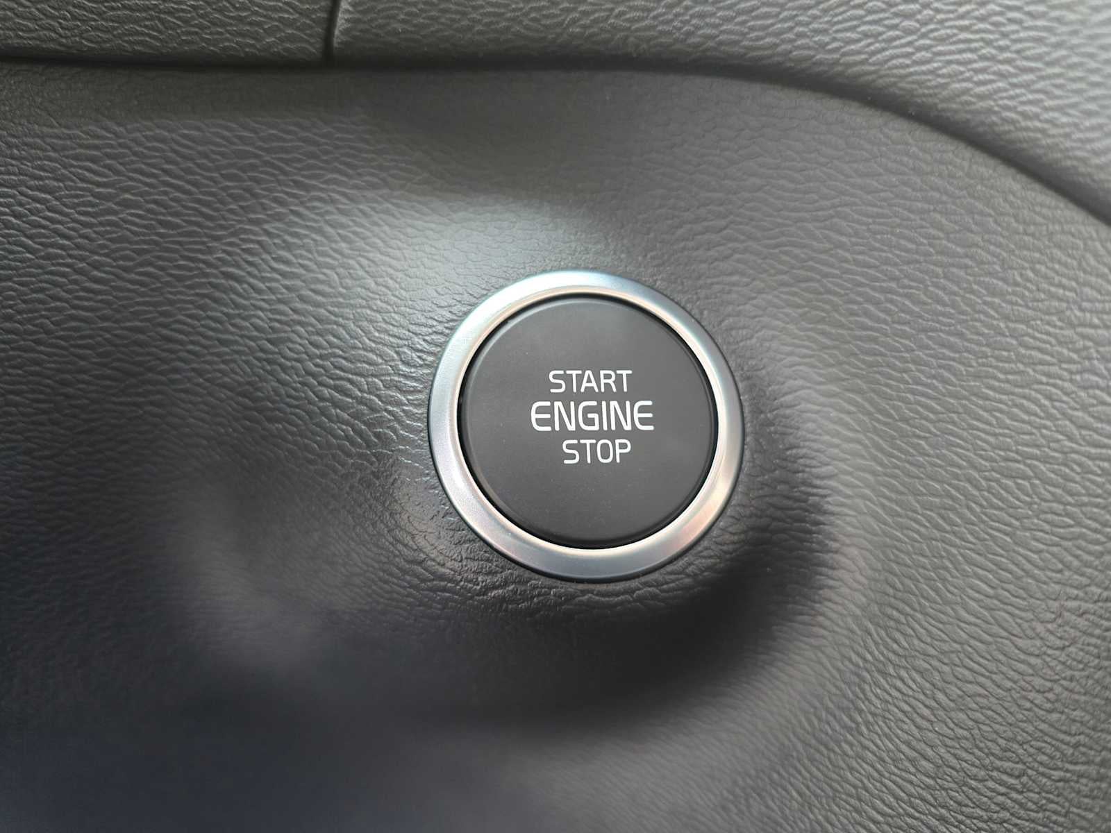 2026 Volvo XC40 Core
