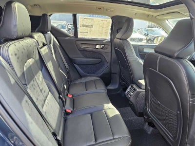 2026 Volvo XC40 Core