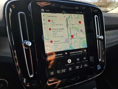 2026 Volvo XC40 Core