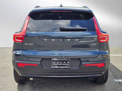 2026 Volvo XC40 Core