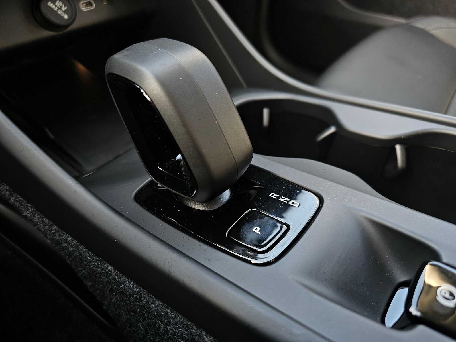 2026 Volvo XC40 Core