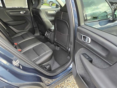 2026 Volvo XC40 Core