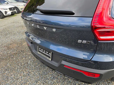 2026 Volvo XC40 Core