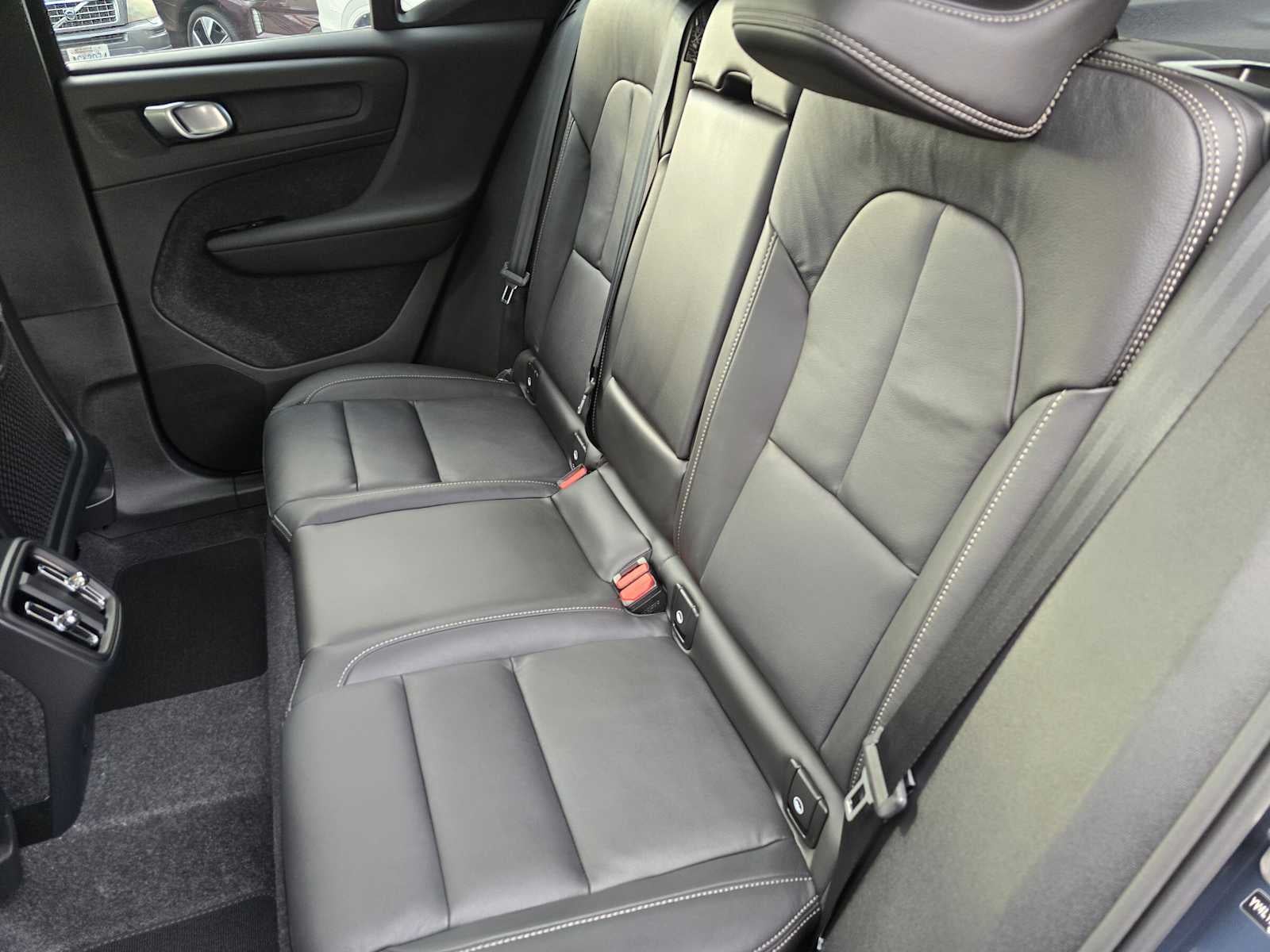 2026 Volvo XC40 Core