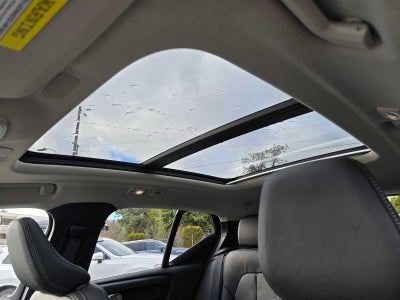 2026 Volvo XC40 Core