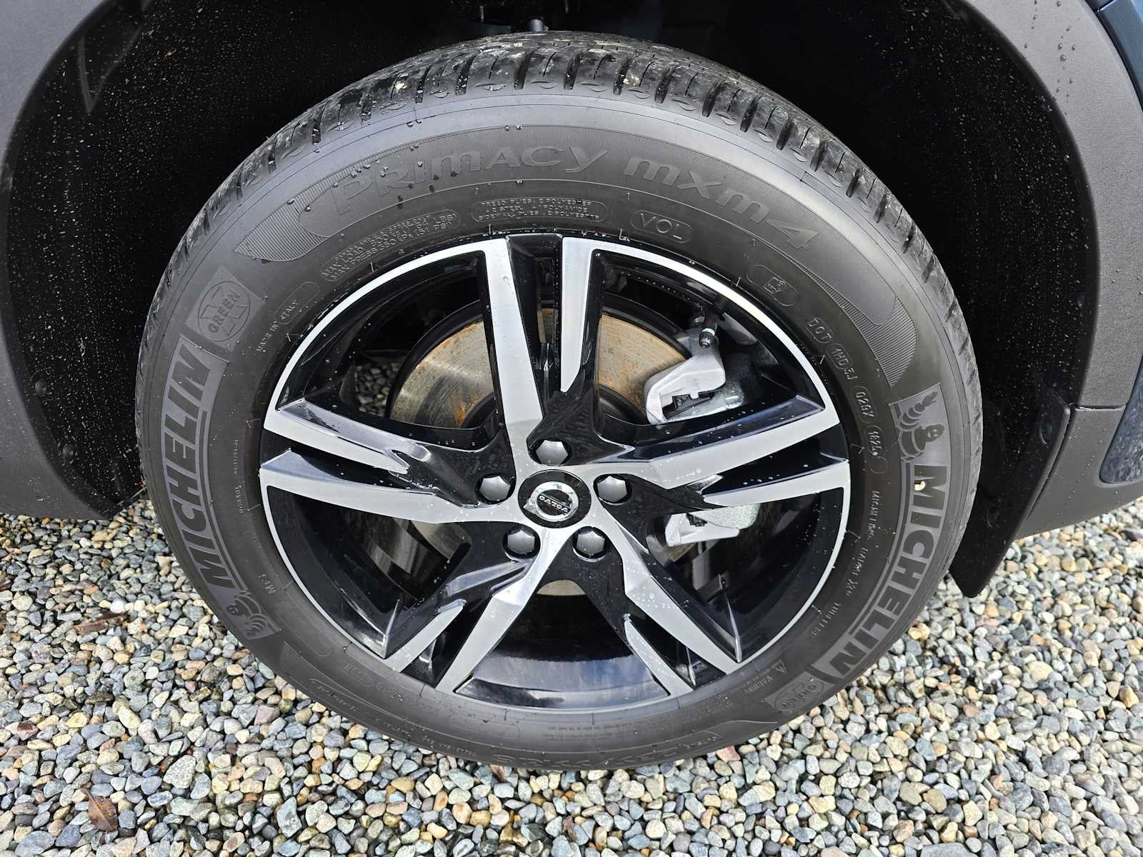 2026 Volvo XC40 Core