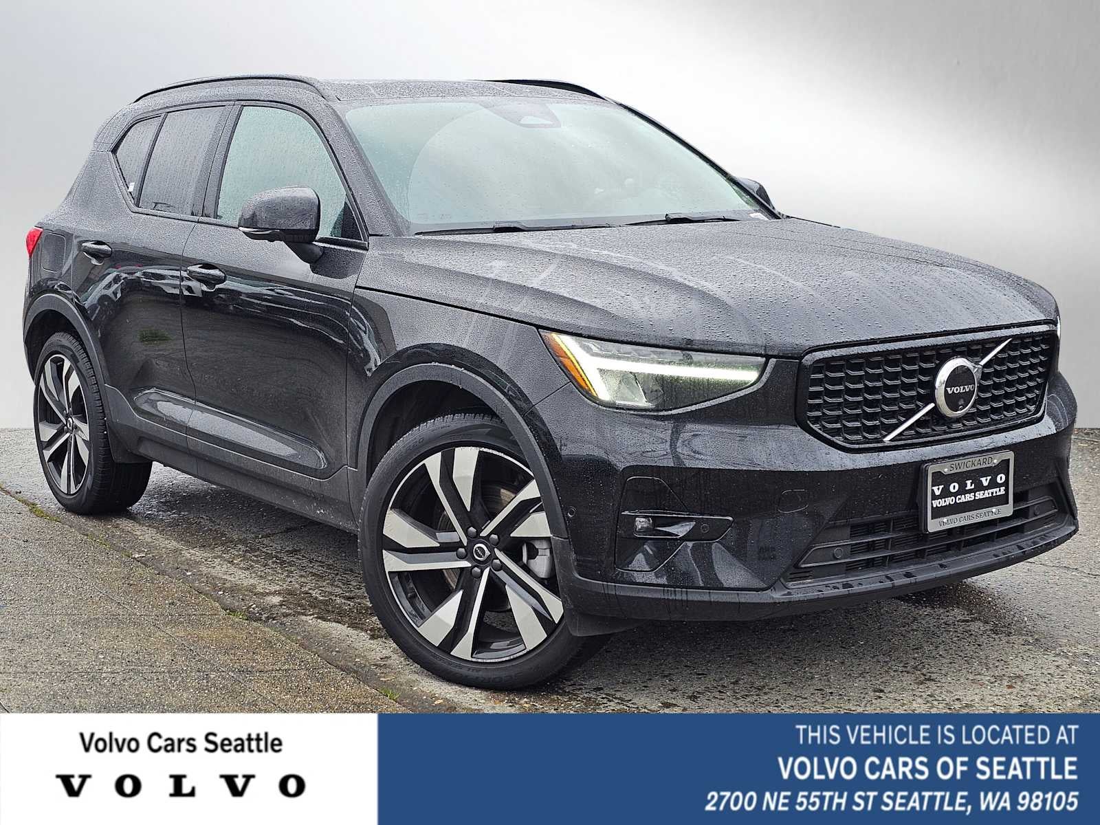 2024 Volvo XC40 Plus