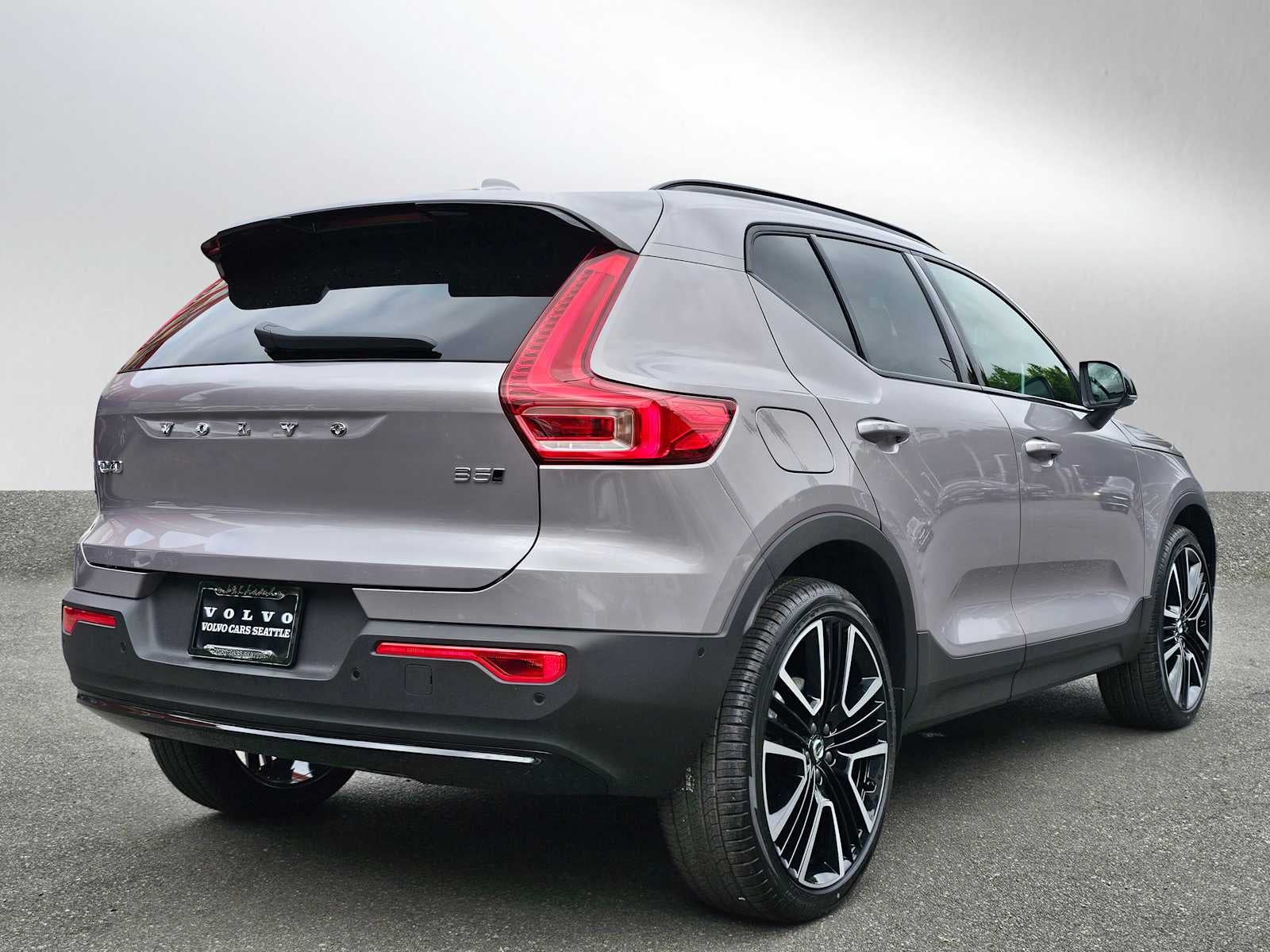2026 Volvo XC40 Ultra