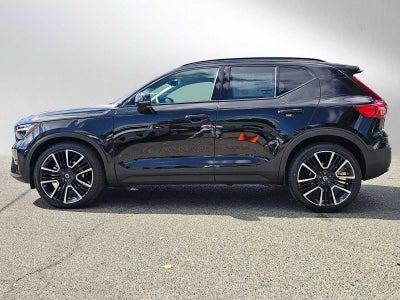 2026 Volvo XC40 Ultra