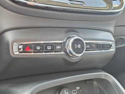 2025 Volvo XC40 Ultra Dark Theme