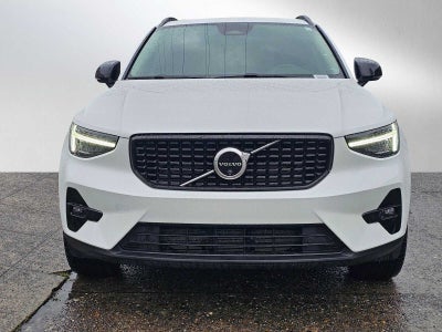 2024 Volvo XC40 Ultimate Dark Theme