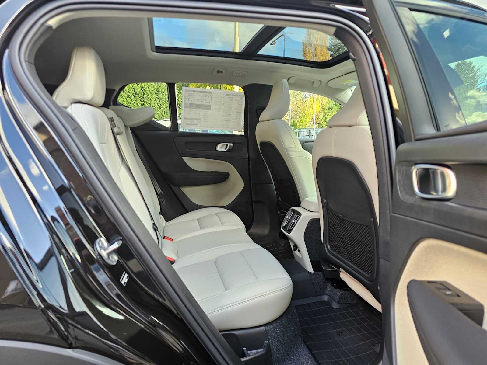 2026 Volvo XC40 Ultra