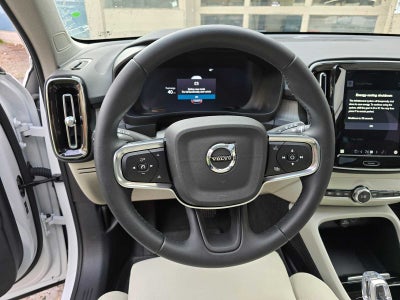 2024 Volvo XC40 Ultimate Dark Theme