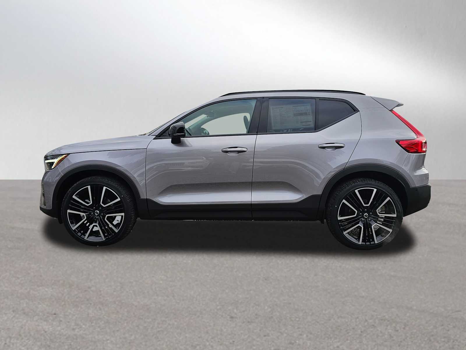 2026 Volvo XC40 Ultra