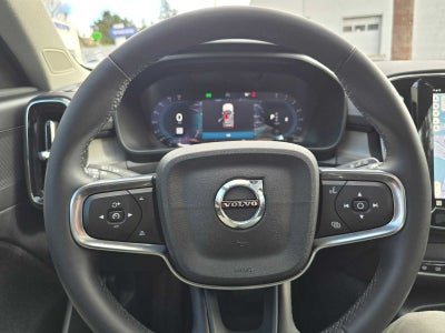 2023 Volvo XC40 Plus Bright Theme