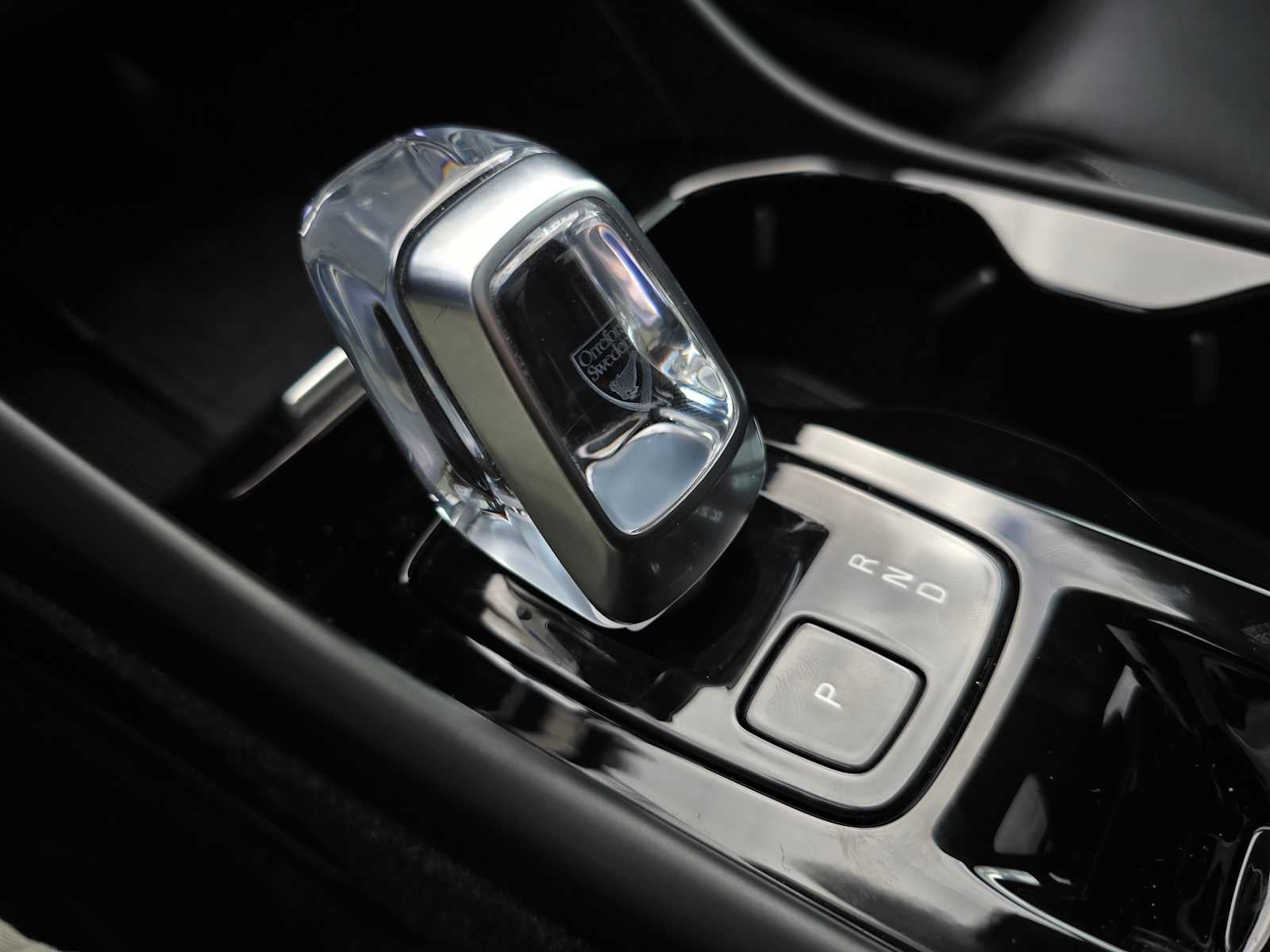 2023 Volvo XC40 Plus Bright Theme