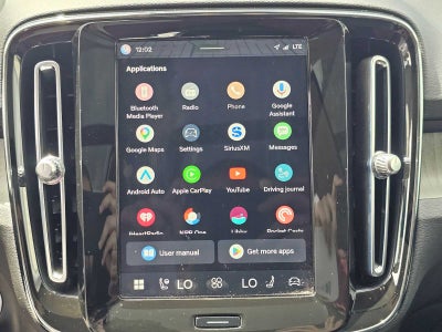 2023 Volvo XC40 Plus Bright Theme