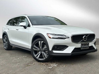2026 Volvo V60 Cross Country Plus