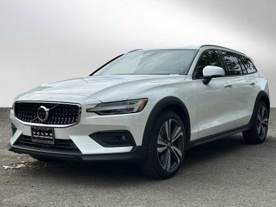 2026 Volvo V60 Cross Country Plus