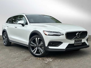 2026 Volvo V60 Cross Country Plus