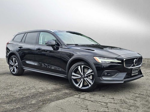 2026 Volvo V60 Cross Country Plus