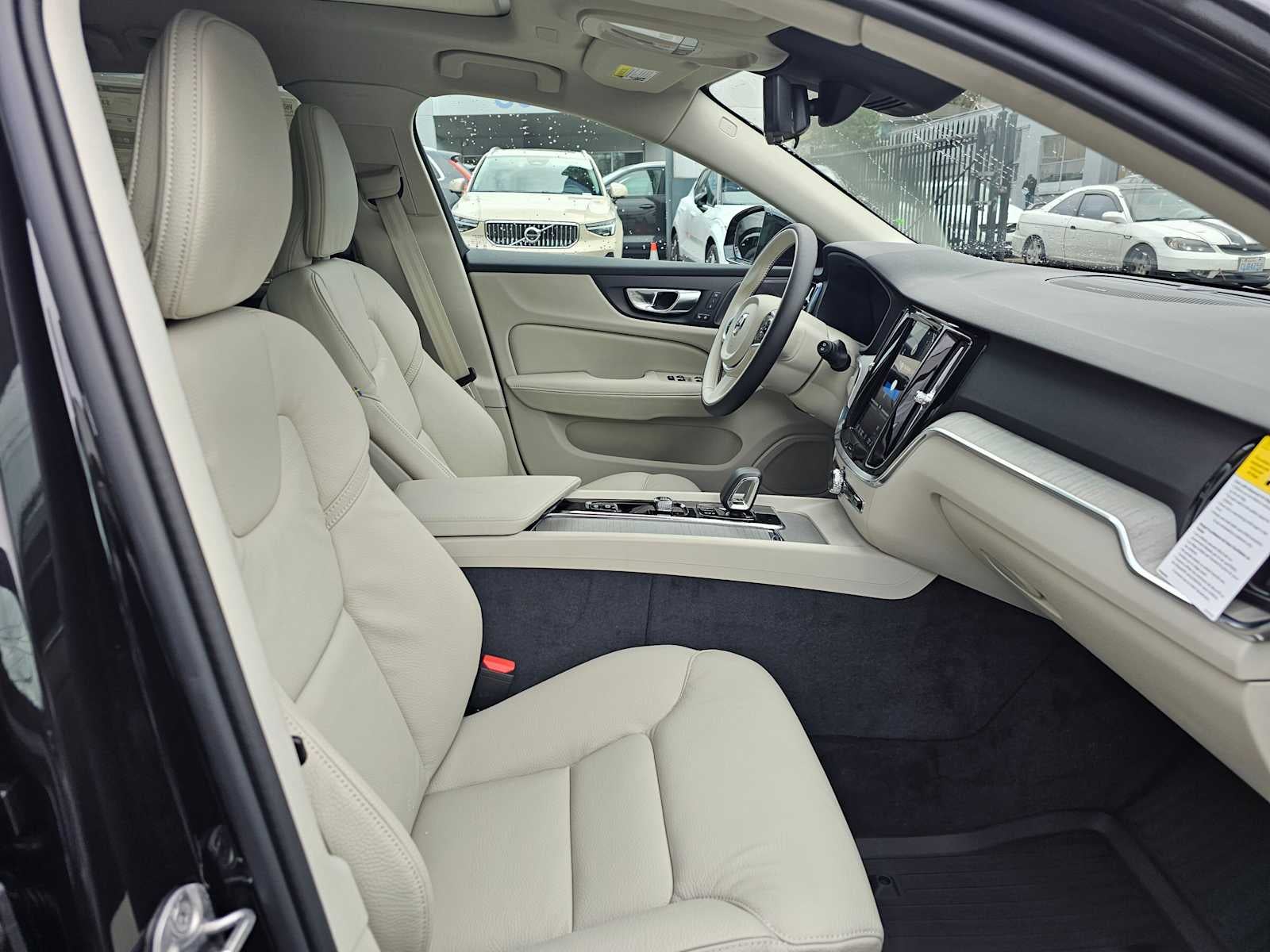 2026 Volvo V60 Cross Country Plus