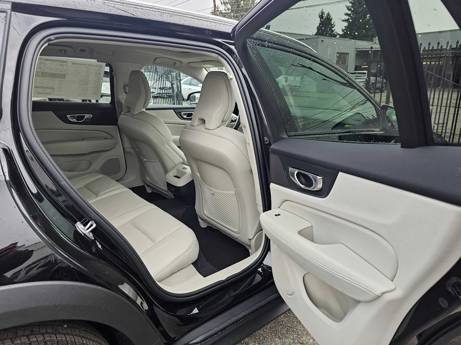 2026 Volvo V60 Cross Country Plus