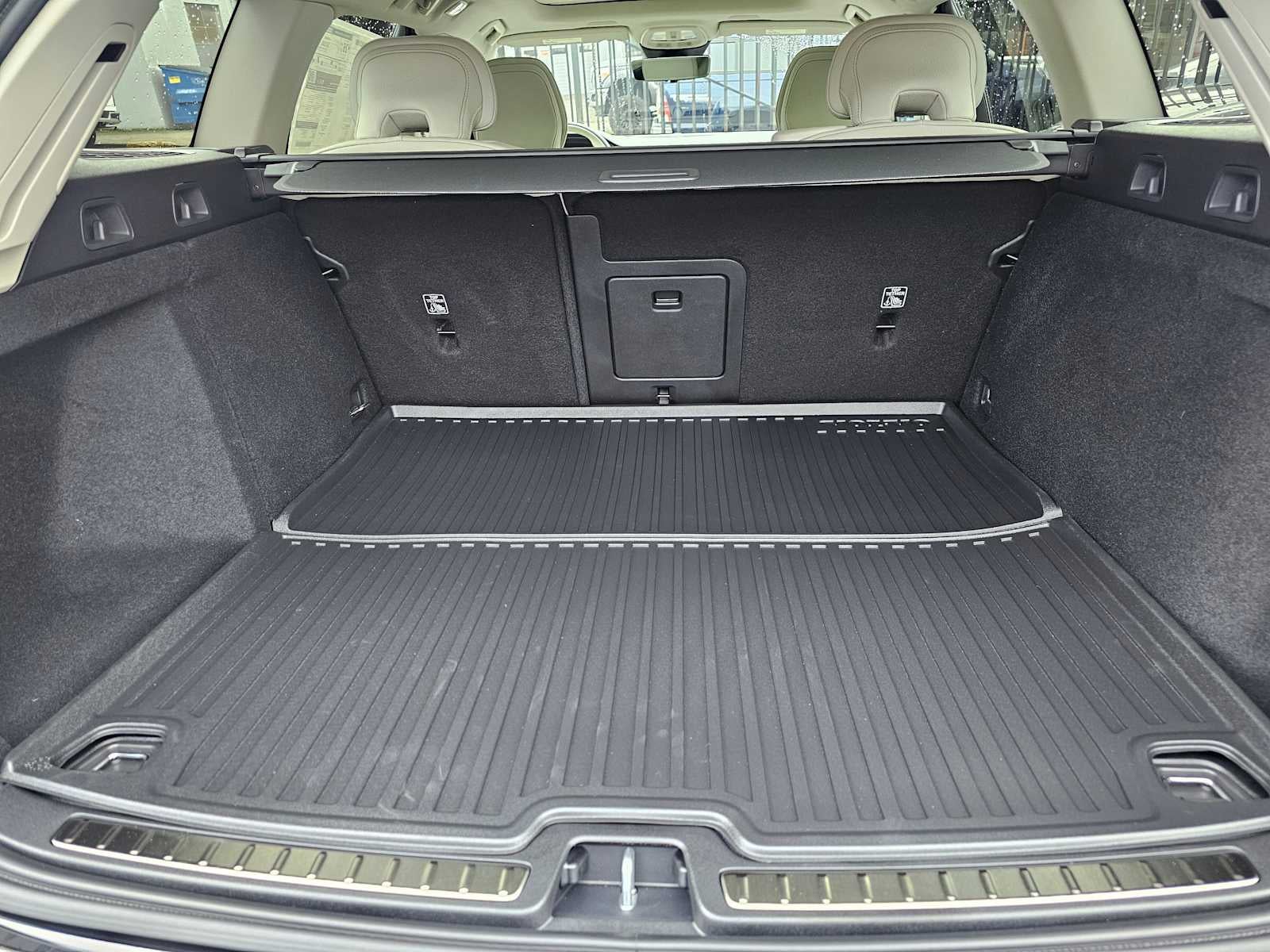 2026 Volvo V60 Cross Country Plus