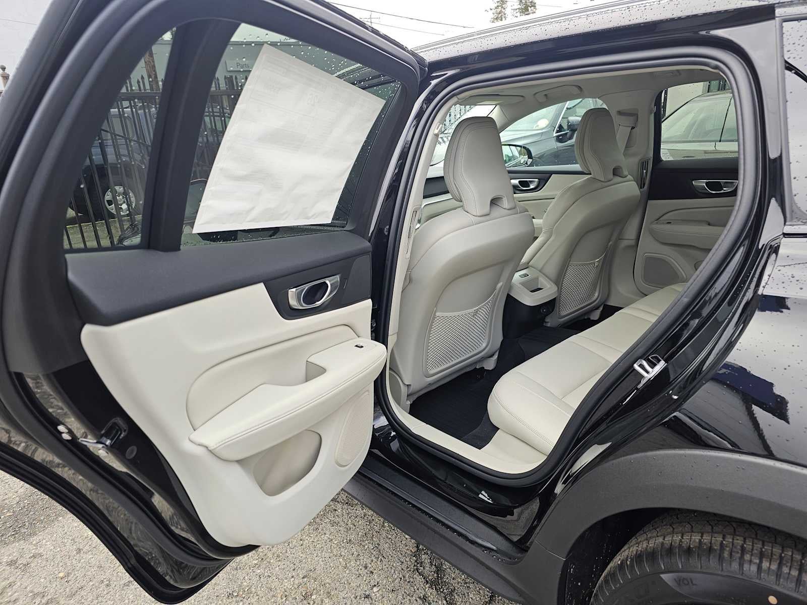 2026 Volvo V60 Cross Country Plus