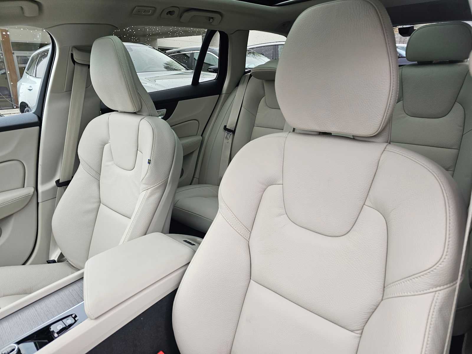 2026 Volvo V60 Cross Country Plus