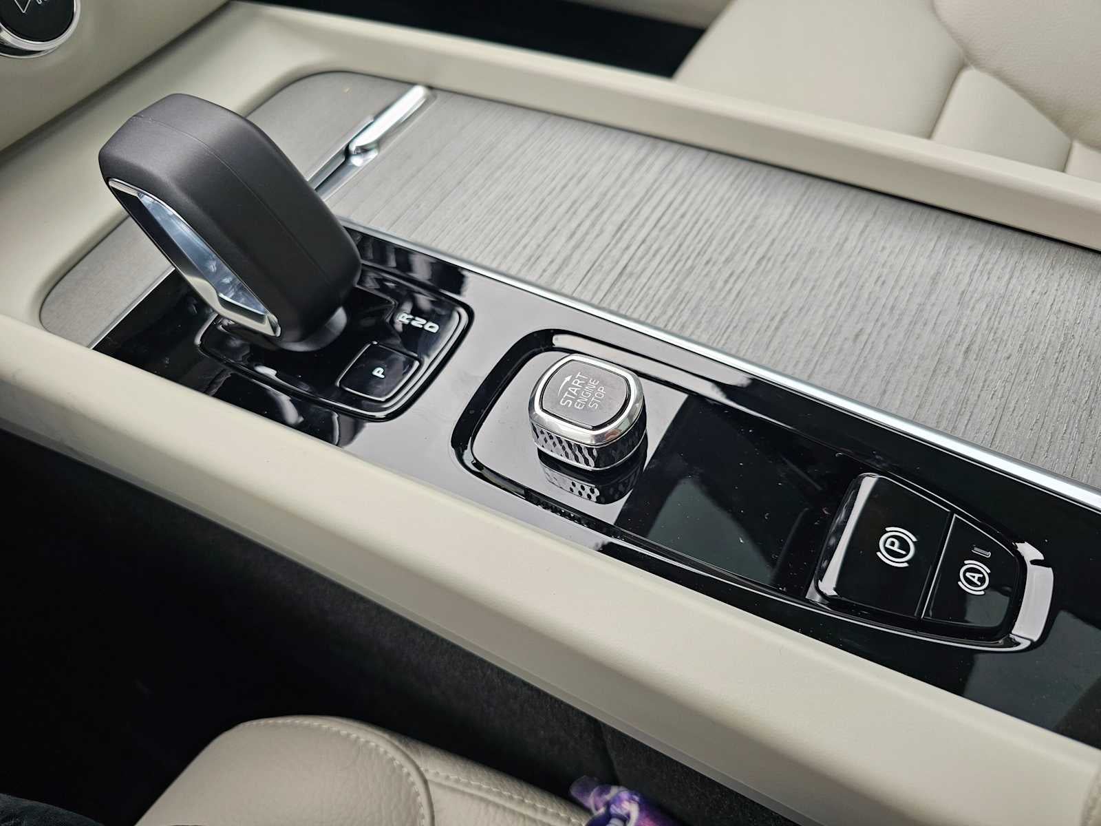 2026 Volvo V60 Cross Country Plus