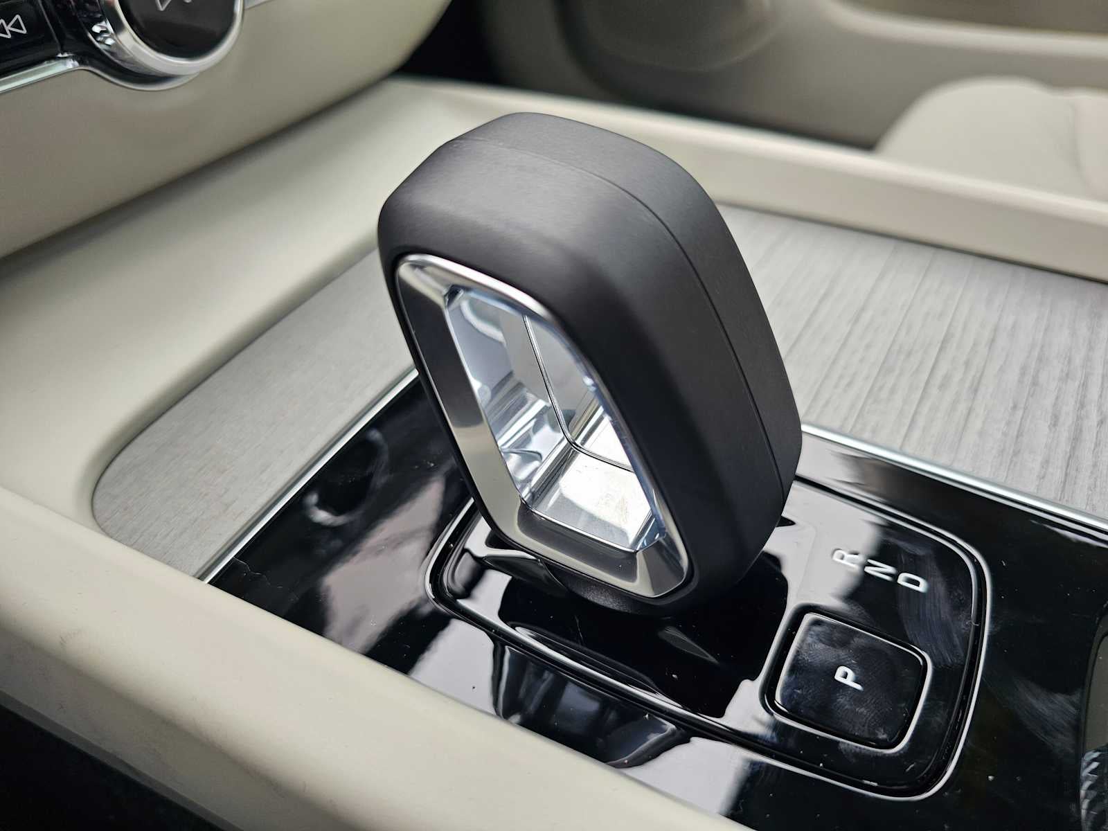 2026 Volvo V60 Cross Country Plus