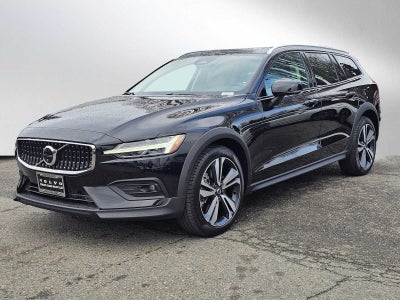 2026 Volvo V60 Cross Country Plus