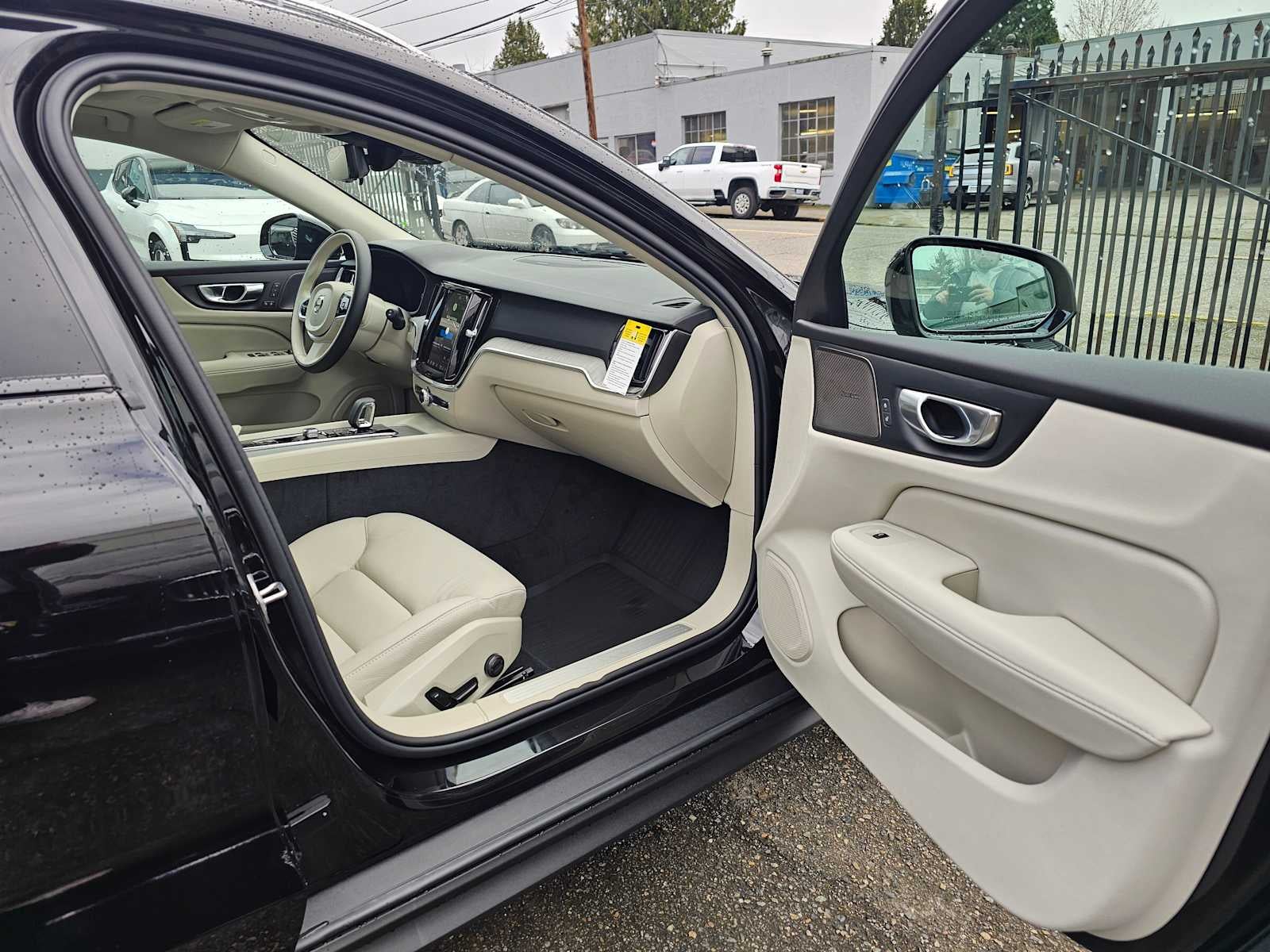2026 Volvo V60 Cross Country Plus