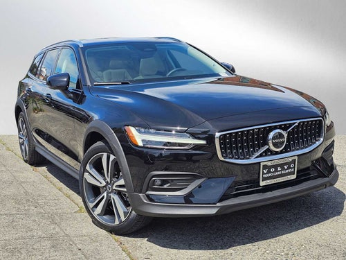 2026 Volvo V60 Cross Country Plus