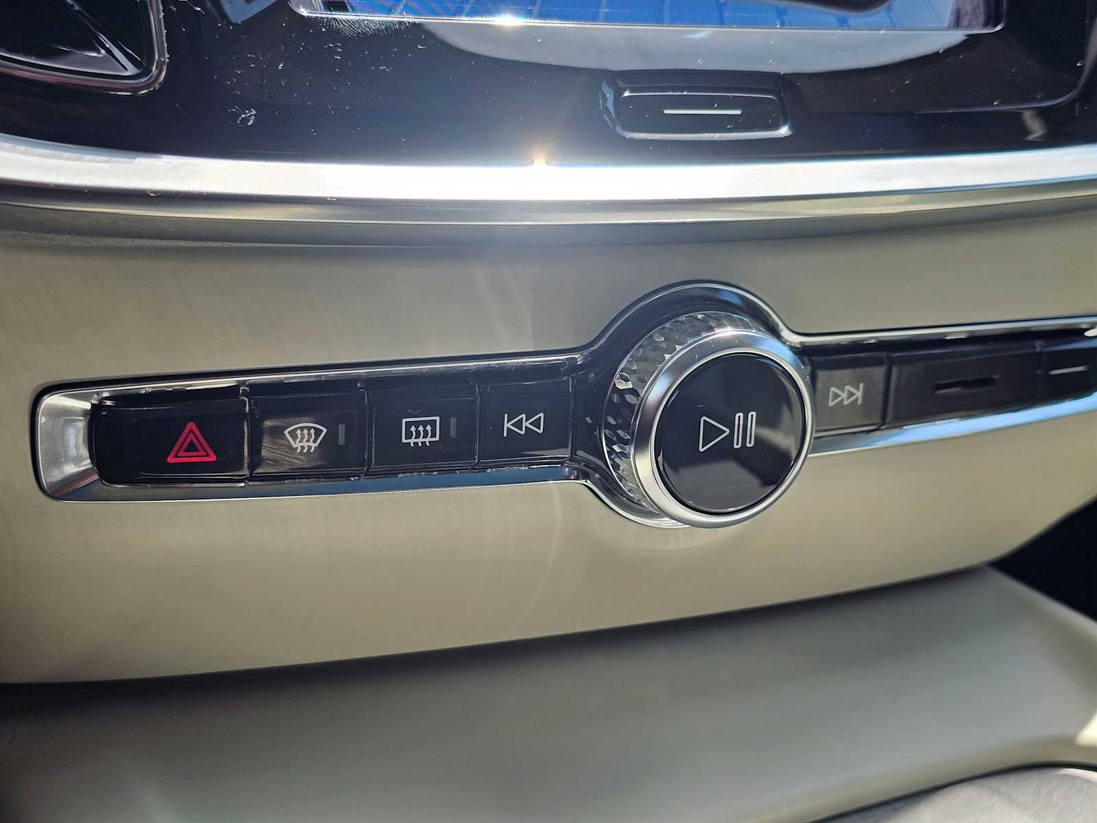 2026 Volvo V60 Cross Country Plus