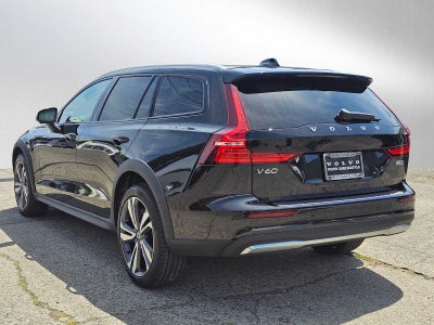 2026 Volvo V60 Cross Country Plus