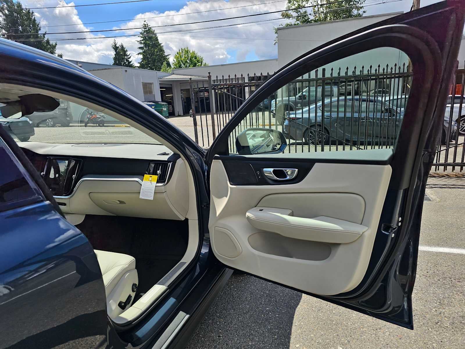 2026 Volvo V60 Cross Country Plus