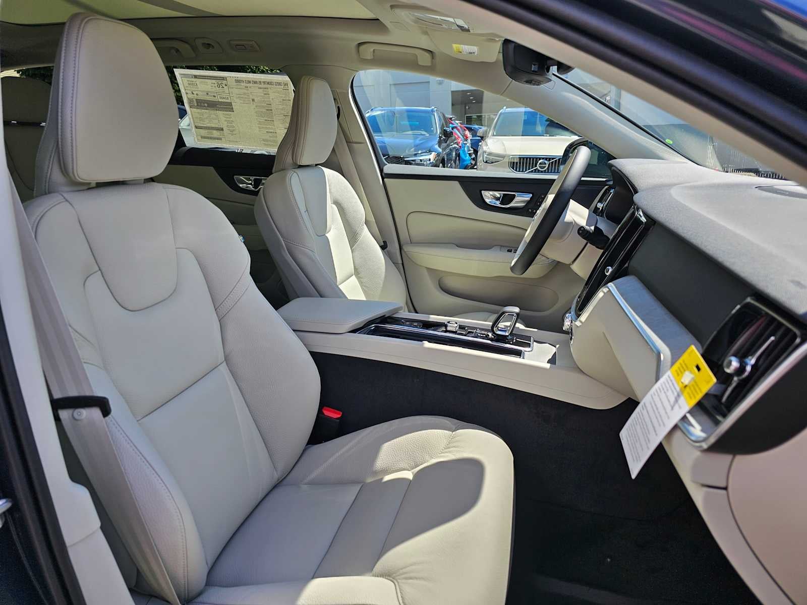 2026 Volvo V60 Cross Country Plus