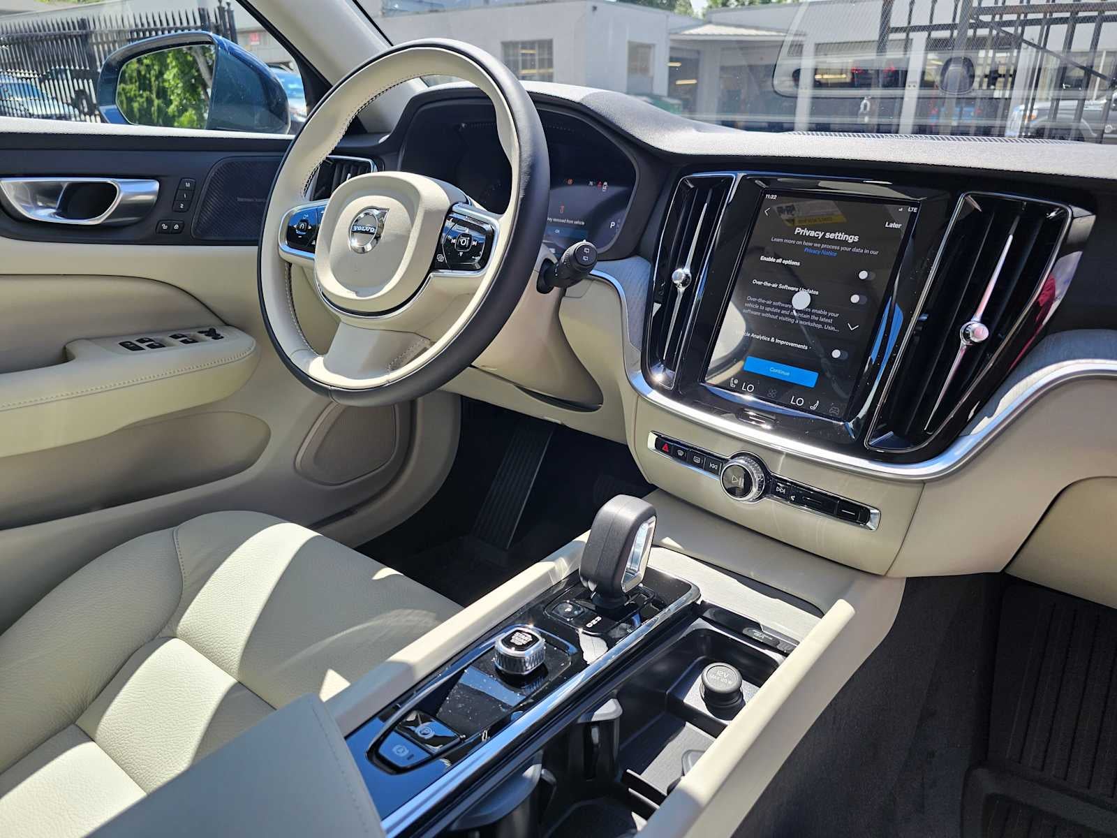 2026 Volvo V60 Cross Country Plus